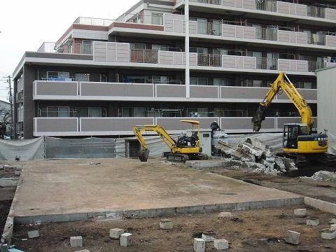 工場の解体現場